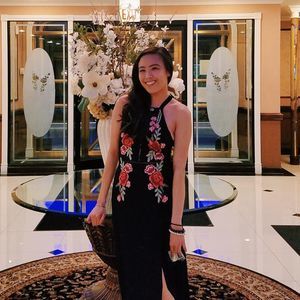 Meet your Posher, Elyse